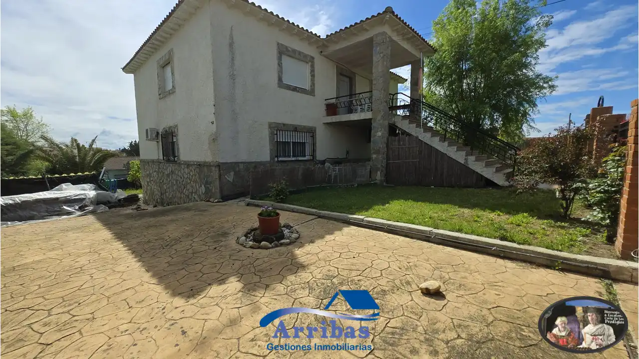Exterior view of Houses for sale in Escalona  with Heating, Private garden and Terrace