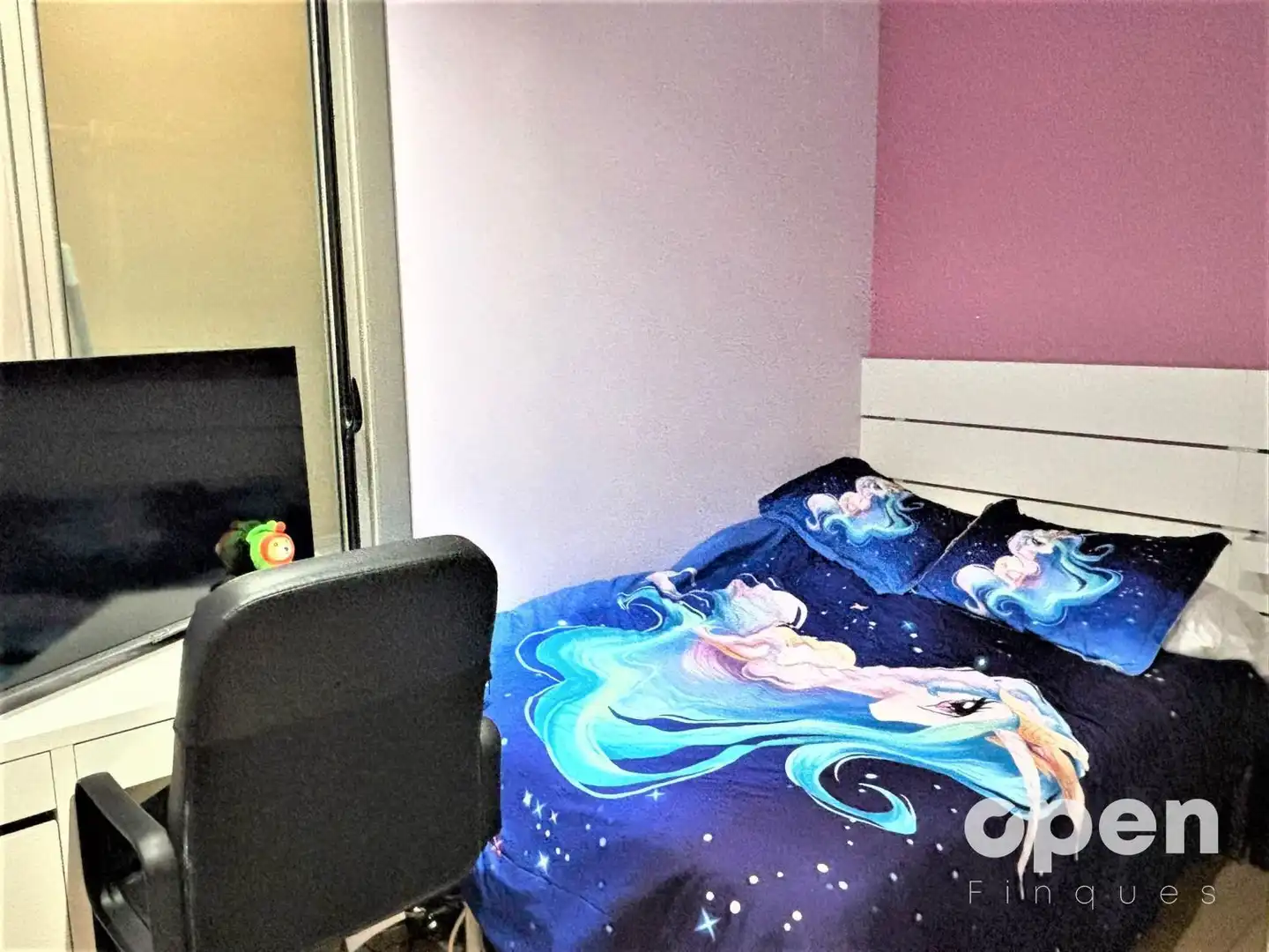 Bedroom of Flat for sale in Terrassa  with Heating and Parquet flooring