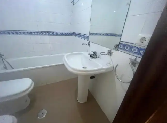 Baño de Casa adosada en venta en Castilleja de Guzmán con Piscina