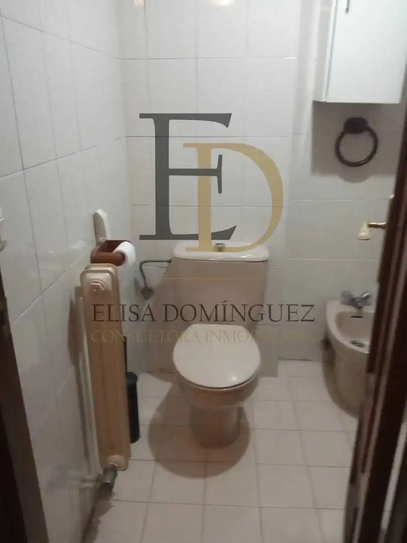 Bany de Pis en venda en Santa Marta de Tormes amb Calefacció