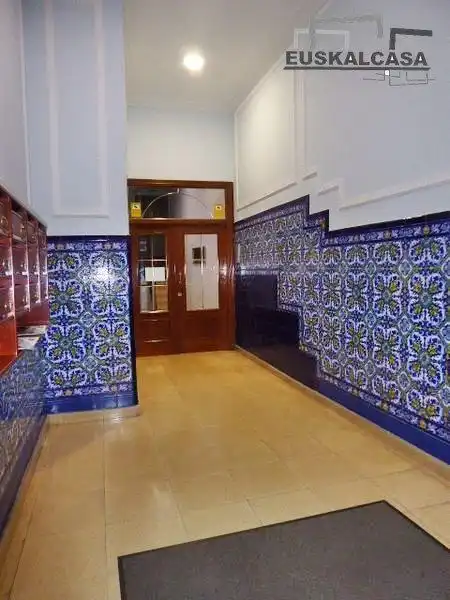 Apartamento en venta en Errekalde