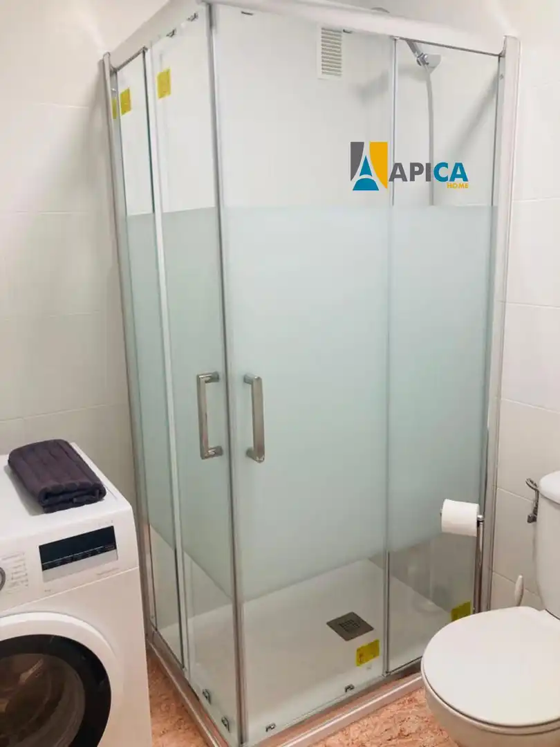 Baño de Piso en venta en Manilva con Piscina, Amueblado y Piscina comunitaria
