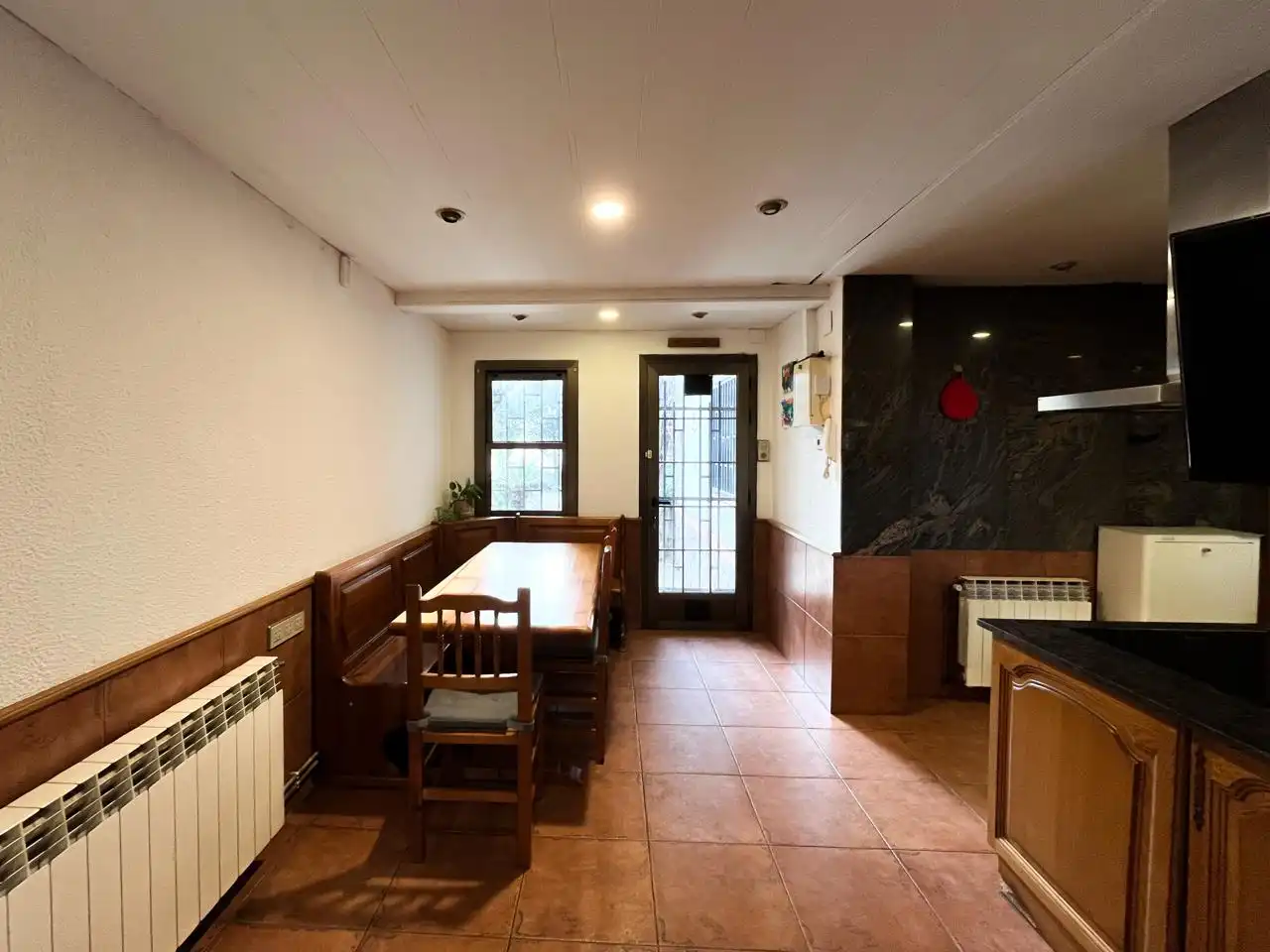 Dining room of Houses for sale in Montcada i Reixac  with Air Conditioner, Heating and Private garden