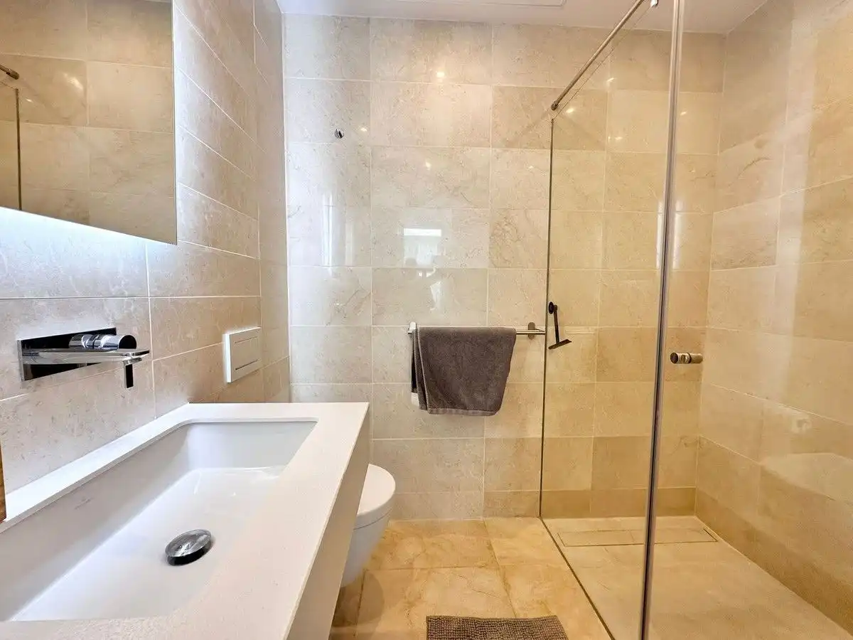 Bathroom of Detached homes for rent in Marbella  with Air Conditioner, Heating and Terrace