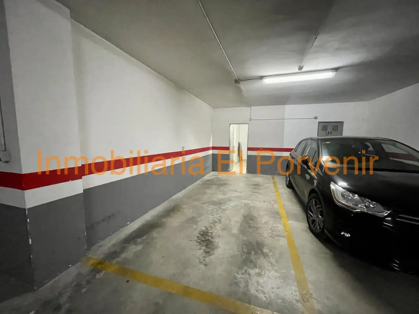 Parking of Flat for rent in Torrent  with Air Conditioner, Storage room and Balcony
