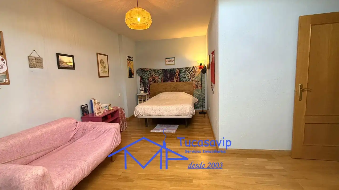 Schlafzimmer von Wohnung zum Verkauf in El Tiemblo  mit Balkon