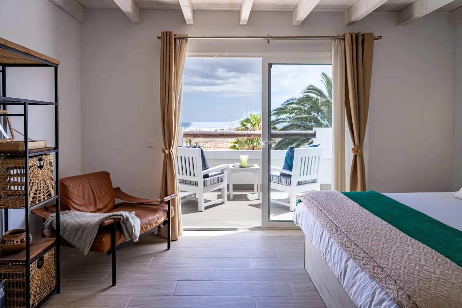 Dormitori de Casa adosada en venda en Teguise amb Jardí privat, Terrassa i Piscina