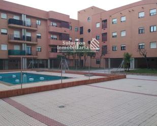 Exterior view of Flat for sale in Salamanca Capital  with Swimming Pool