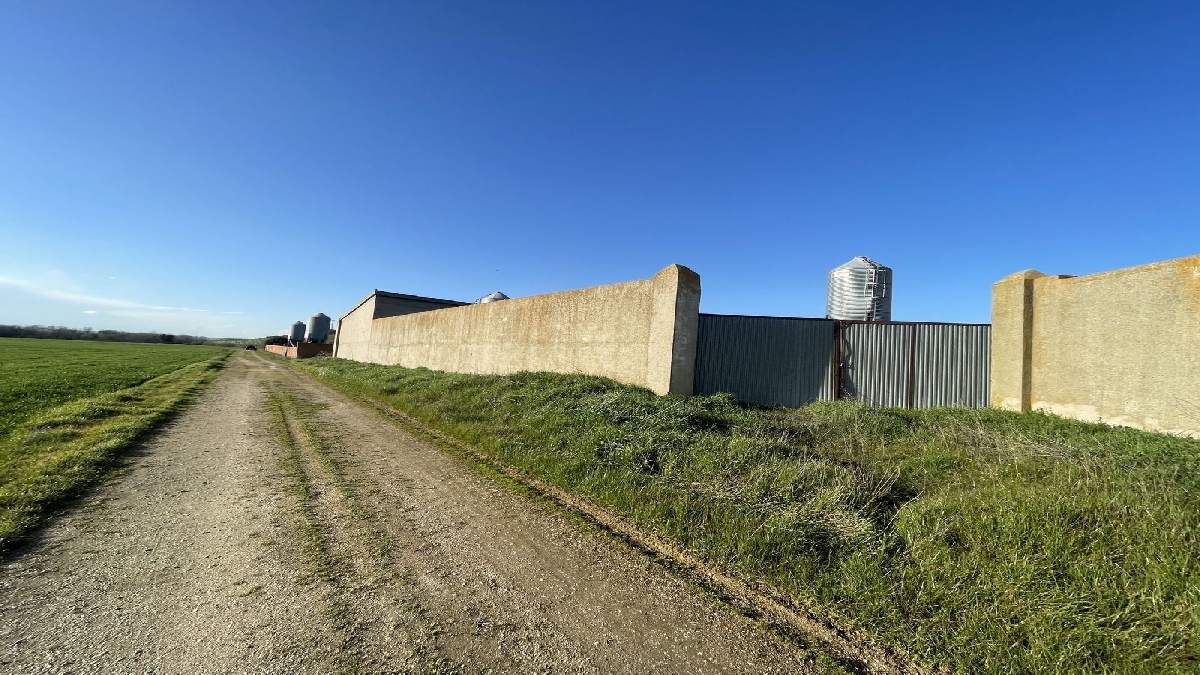 Exterior view of Residential for sale in Larrodrigo