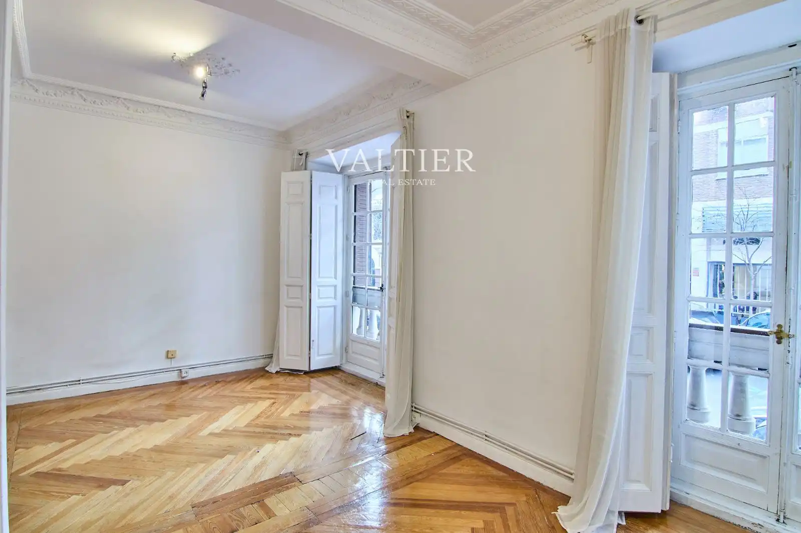 Bedroom of Flat for rent in  Madrid Capital