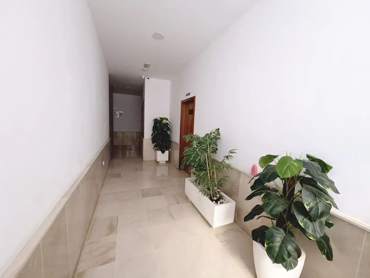 Piso con ascensor en venta en Entrenúcleos, imagen 34