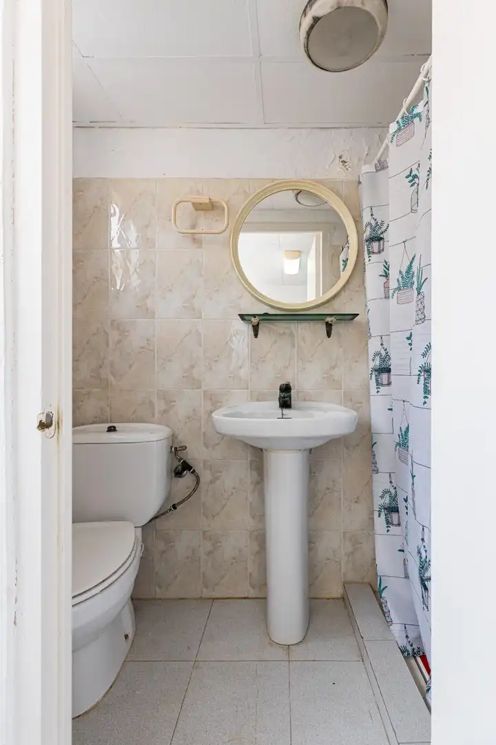 Baño de Piso en venta en Pilar de la Horadada con Aire acondicionado, Terraza y Amueblado