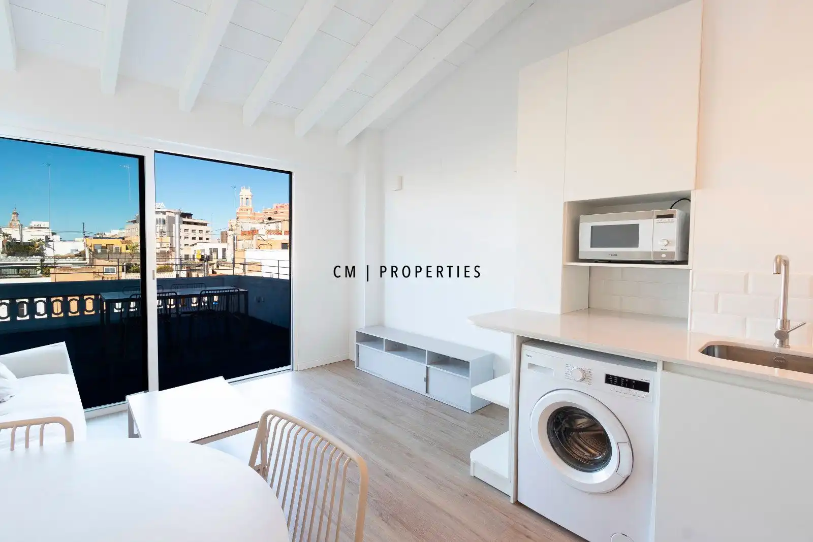 Penthouse with terrace to rent in Roger de Lauria, imagen 6