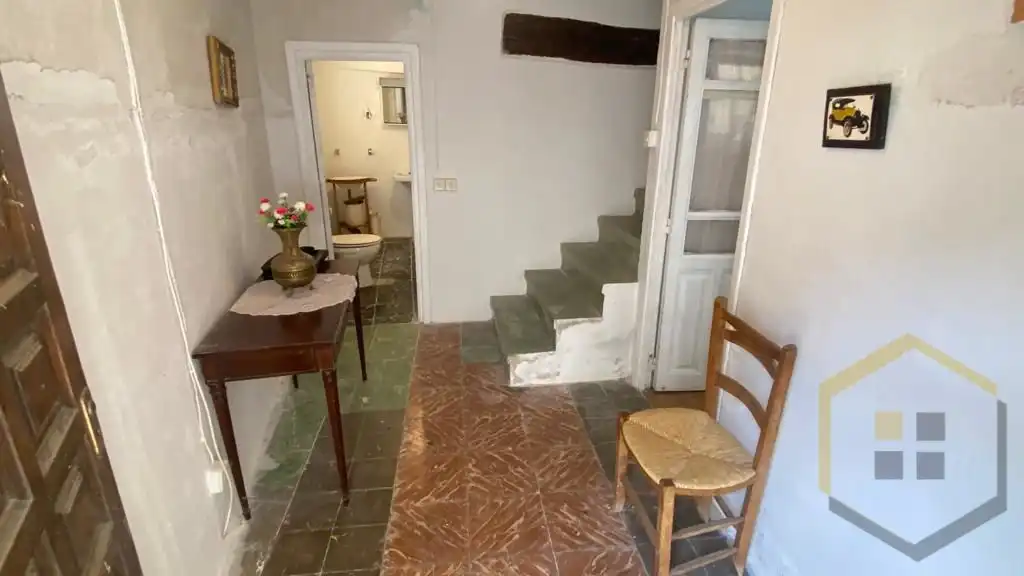 Houses for sale in Atienza  with Internet