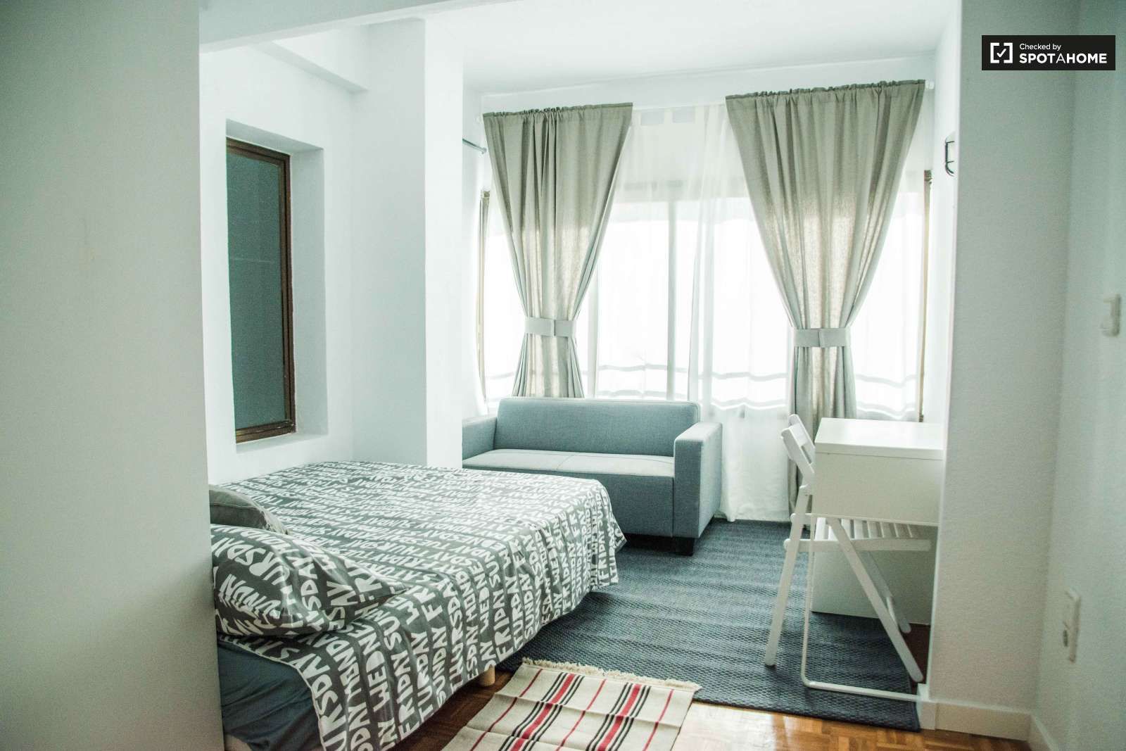 Flat to share in Ciutat Jardí