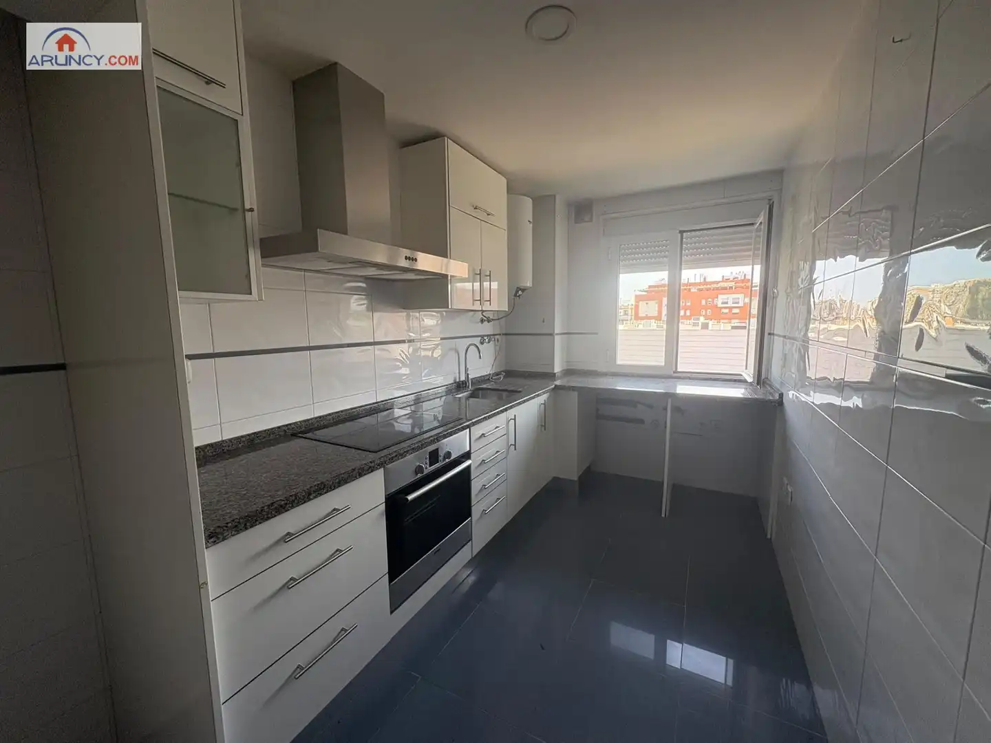 Flat with lift to rent in San Pablo - Santa Justa, imagen 5