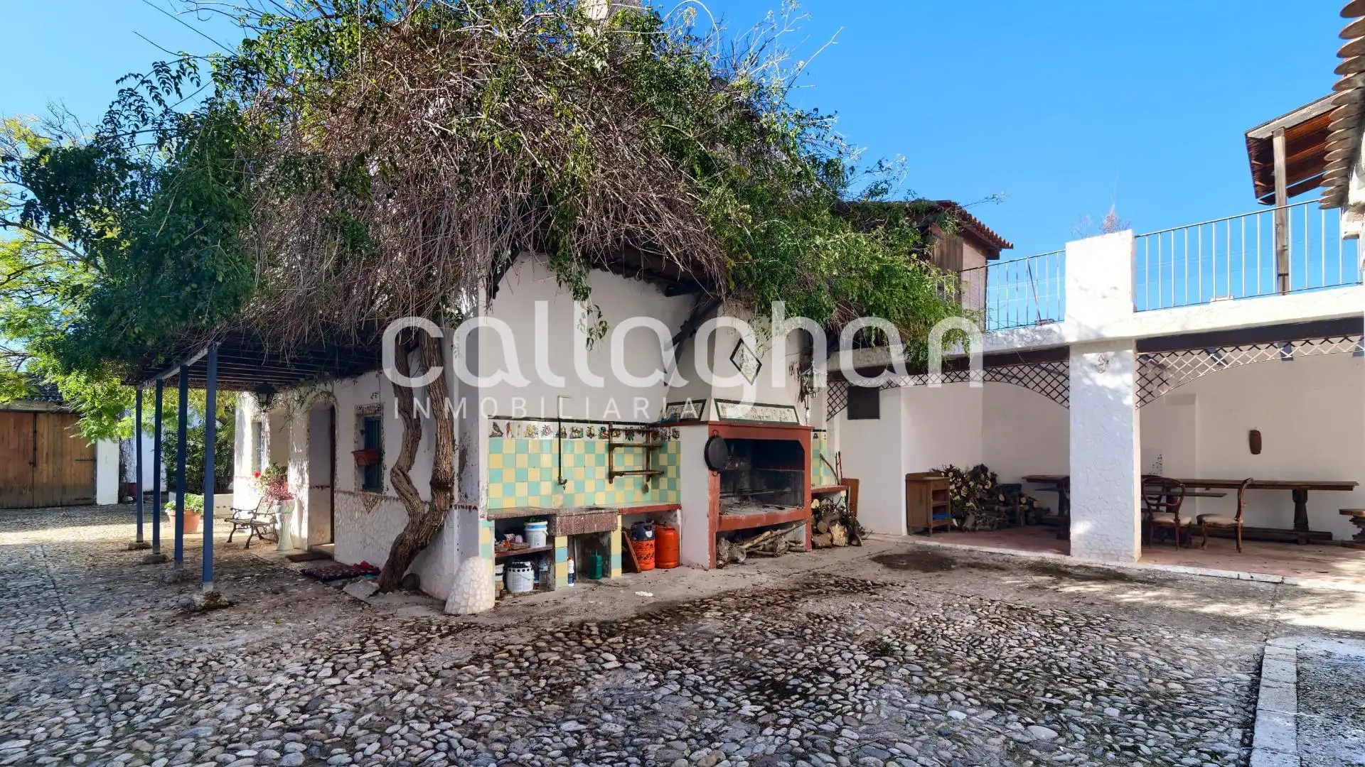 Vista exterior de Casa o xalet en venda en Manises amb Aire condicionat, Calefacció i Jardí privat