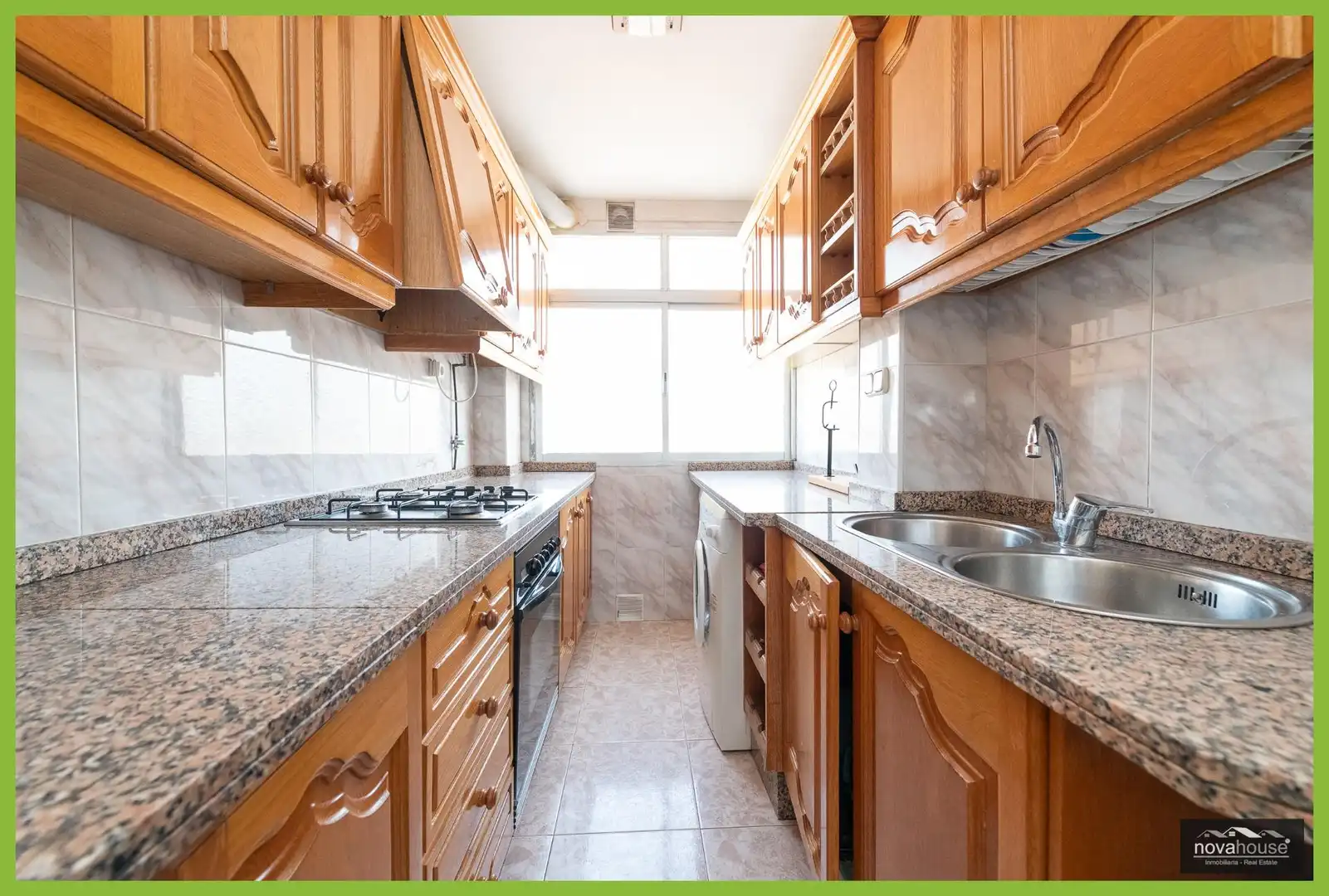 Kitchen of Flat for sale in Rincón de la Victoria  with Air Conditioner, Terrace and Alarm