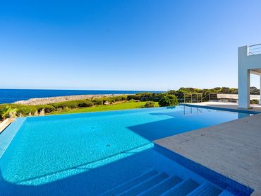 Xalet amb piscina en venda a Cala d'Or