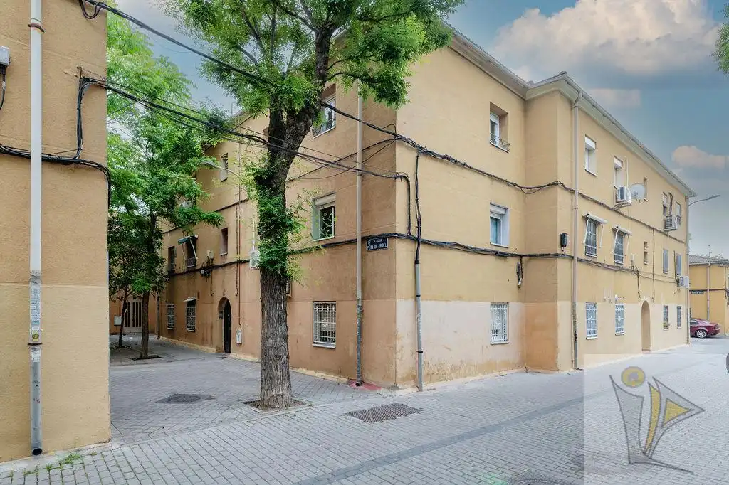 Vista exterior de Pis en venda en Madrid