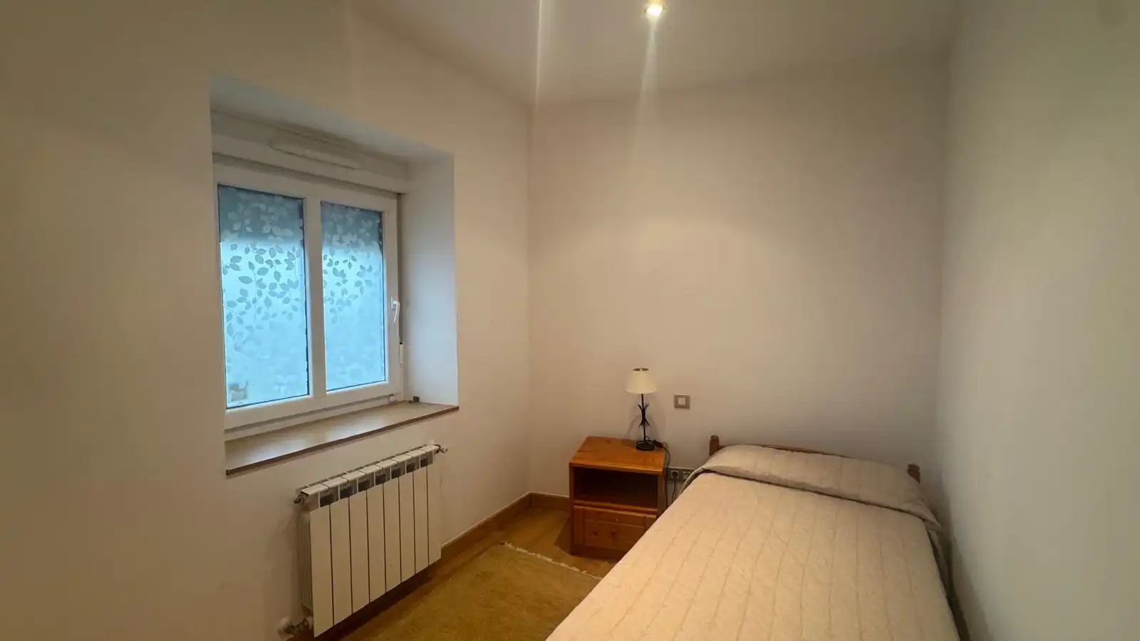 Bedroom of Flat for rent in Santander  with Heating, Parquet flooring and Furnished