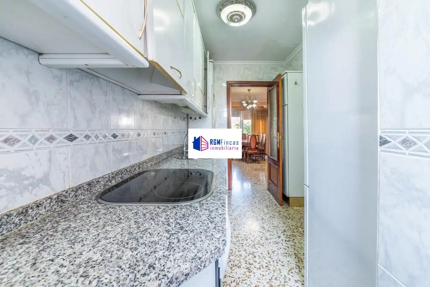 Cocina de Piso en venta en Sevilla con Aire acondicionado