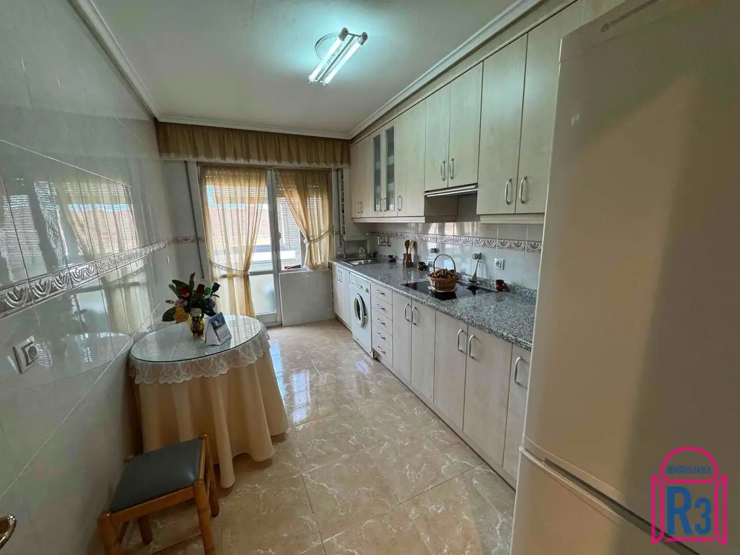 Kitchen of Flat for sale in León Capital   with Heating and Terrace