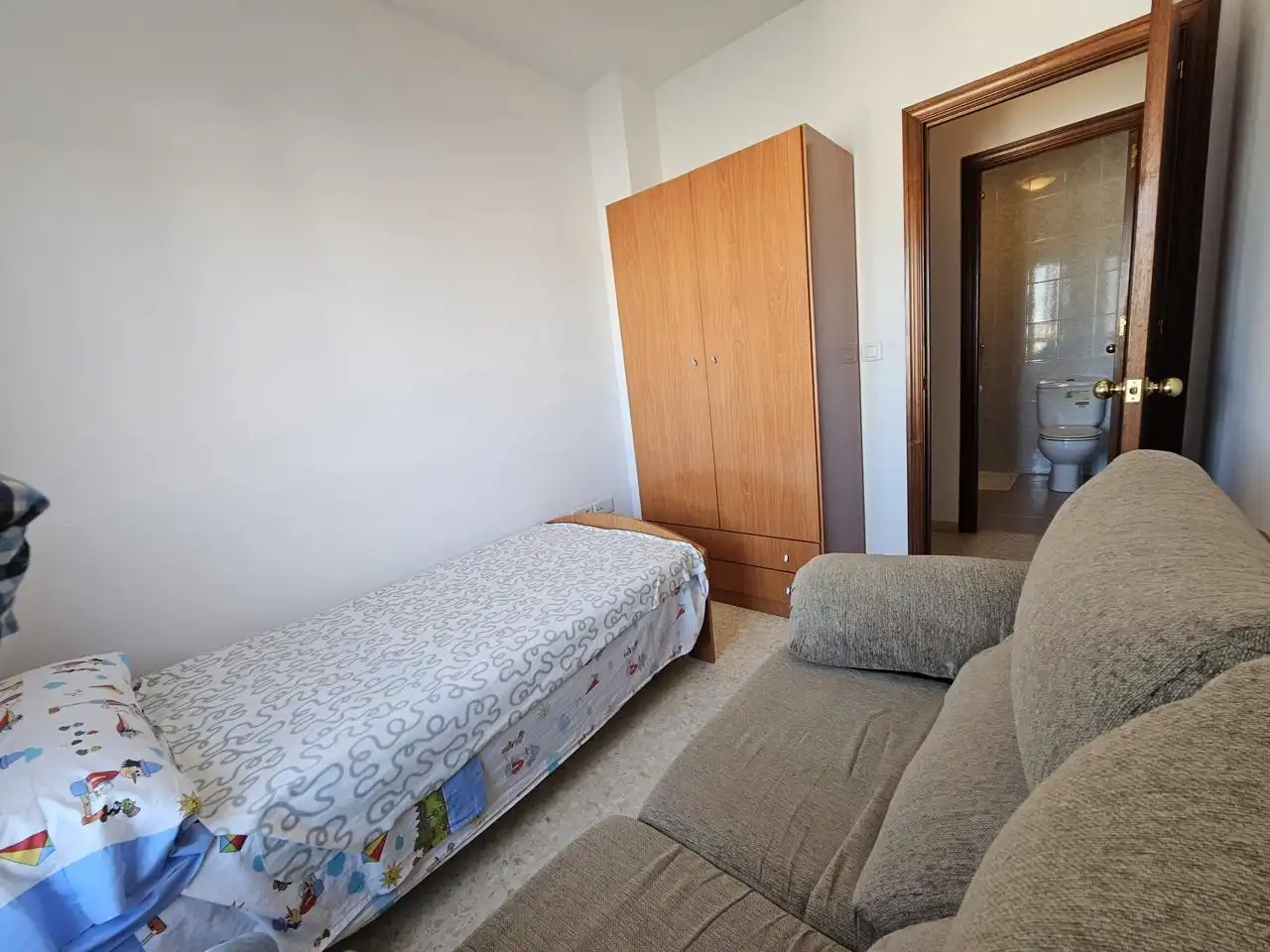 Bedroom of Flat for rent in Jerez de la Frontera  with Air Conditioner, Terrace and Furnished