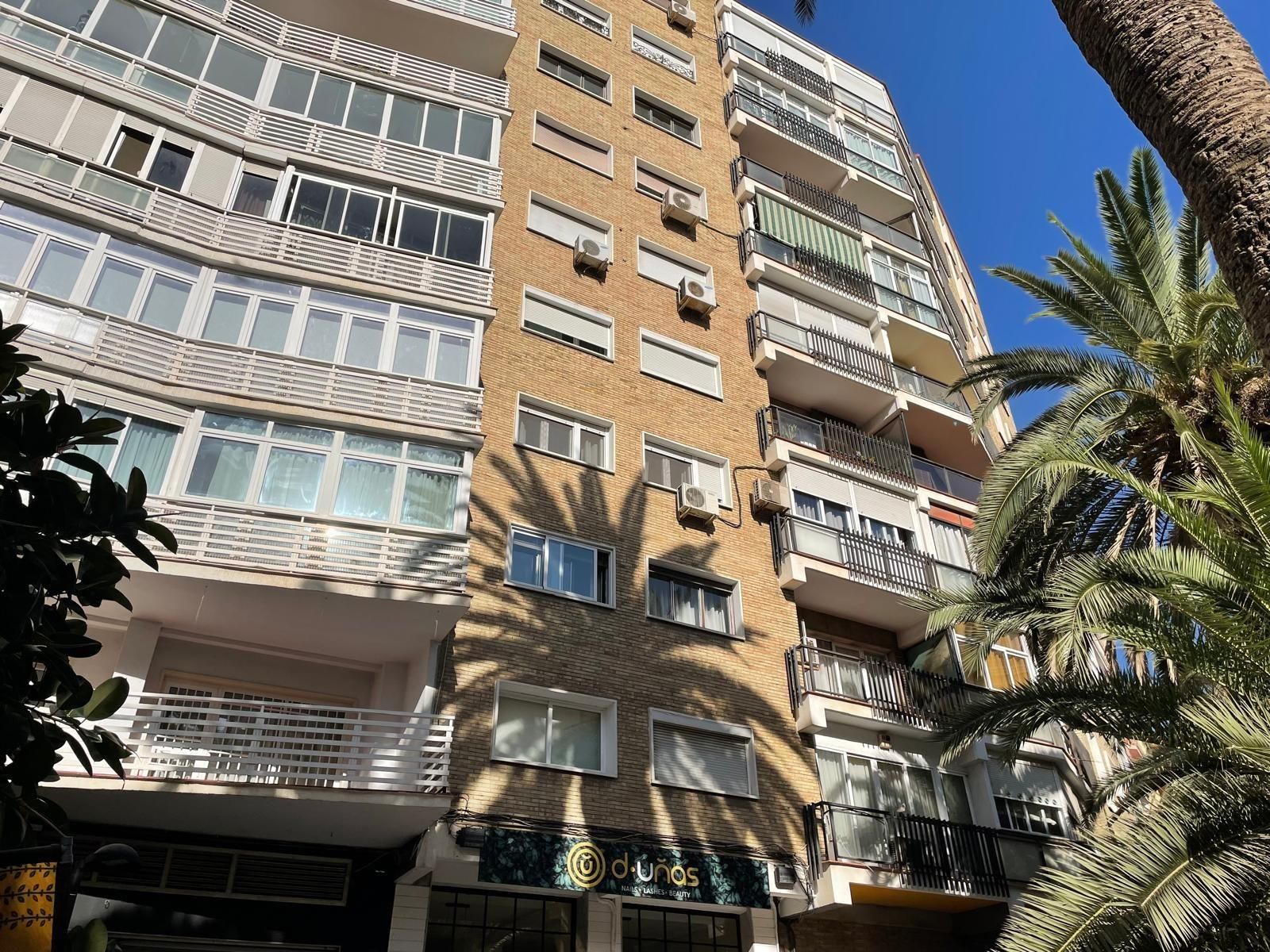 Exterior view of Flat for sale in Málaga Capital  with Air Conditioner, Terrace and Balcony