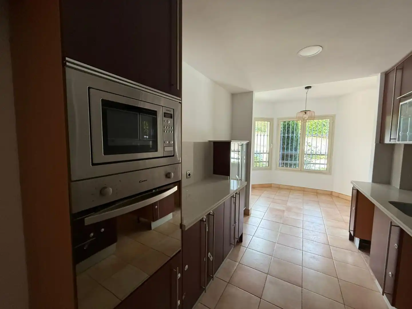 Cocina de Piso en venta en Marbella con Calefacción, Terraza y Piscina comunitaria