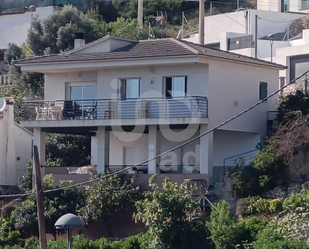 Vista exterior de Casa o xalet en venda en Cunit amb Terrassa