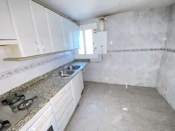 Cuina de Casa adosada en venda en Sant Quintí de Mediona amb Traster