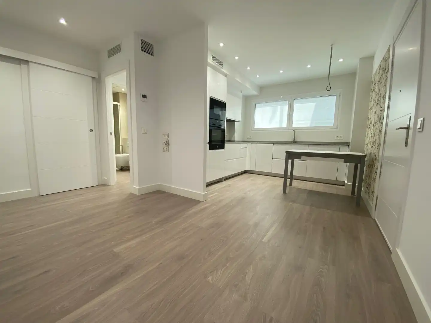 Kitchen of Study for rent in Zaragoza  with Furnished