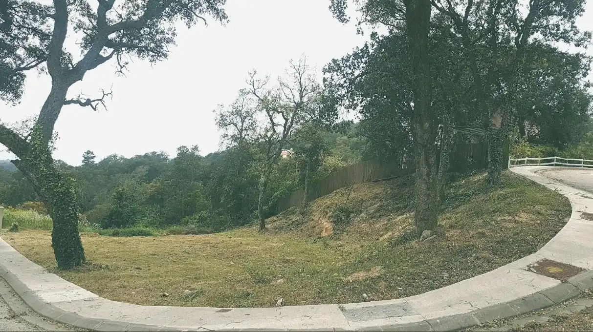 Residential land for sale in Carrer Puig del Perdigolet 33, imagen 3