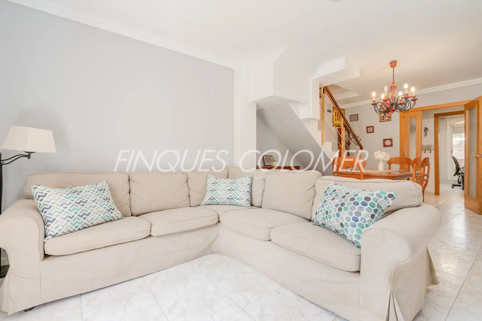 Sala de estar de Dúplex en venta en Rubí con Aire acondicionado, Calefacción y Jardín privado