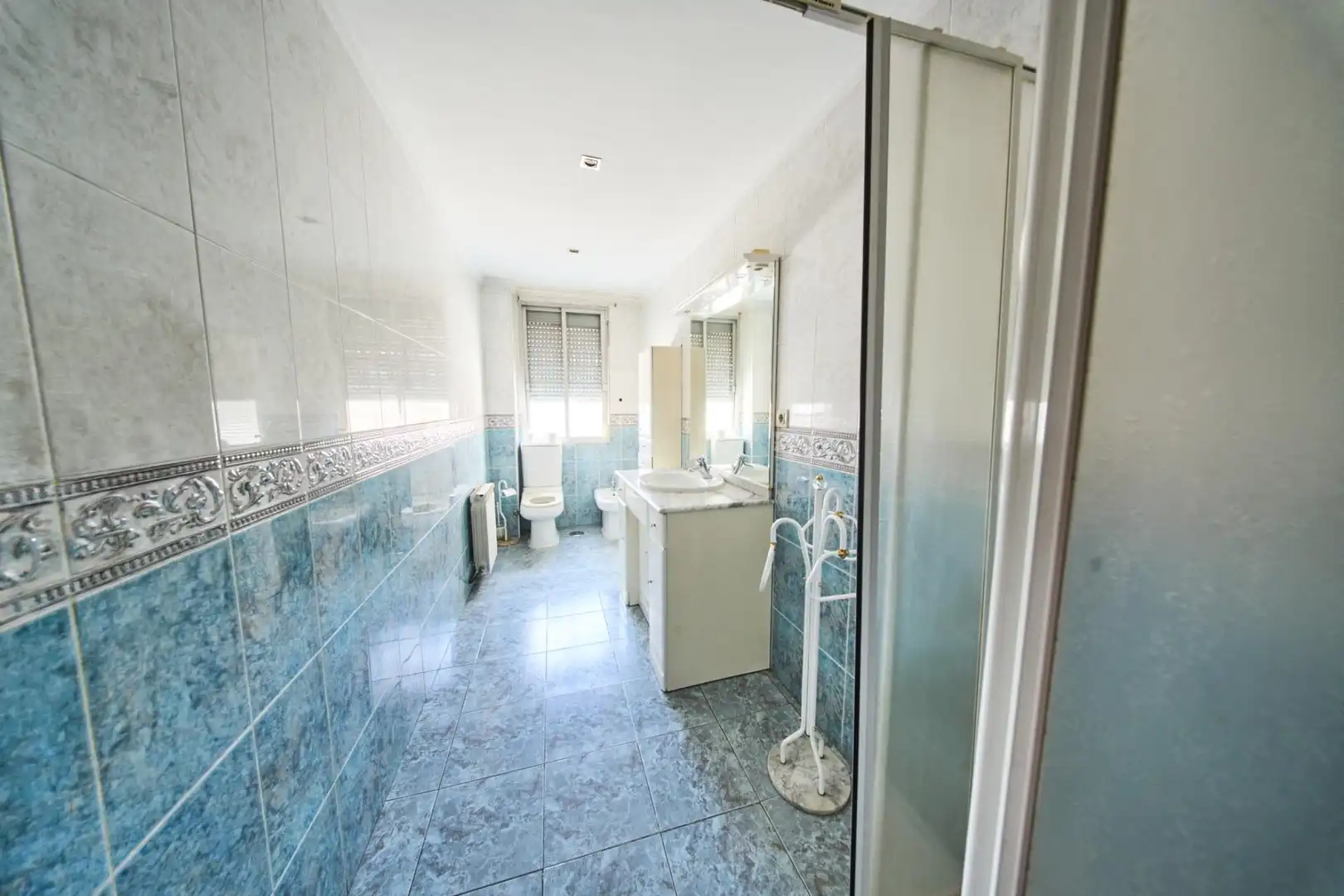 Baño de Piso en venta en Granada con Calefacción
