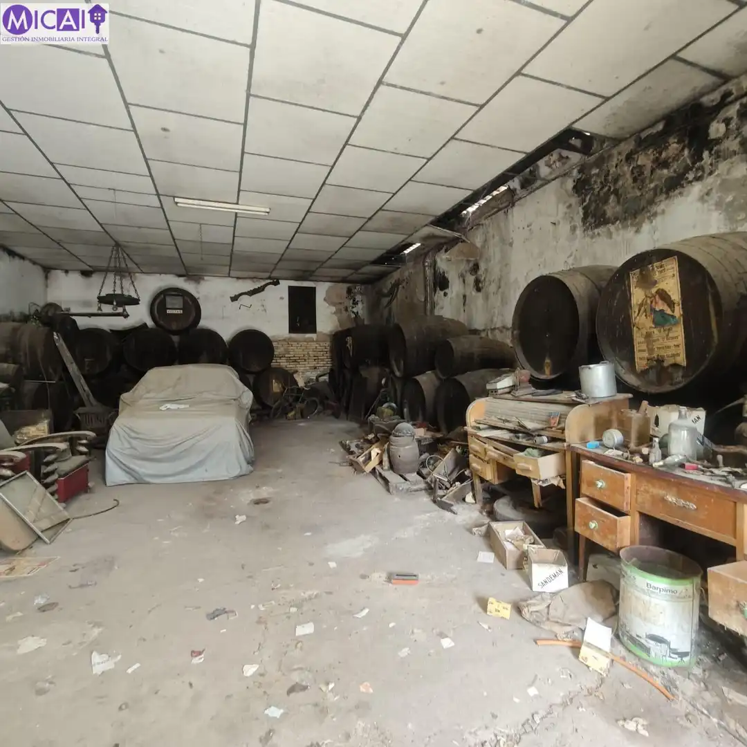 Local comercial en venta en Núcleo urbano, imagen 4