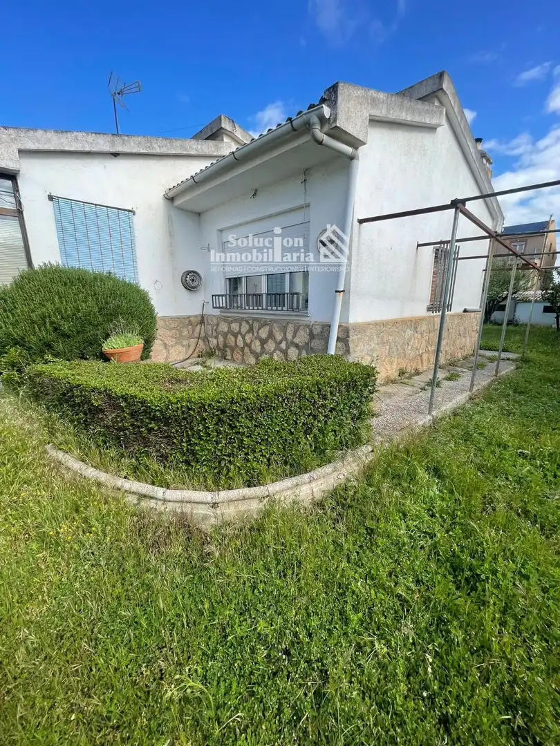Jardín de Casa o chalet en venta en Doñinos de Salamanca con Calefacción y Amueblado