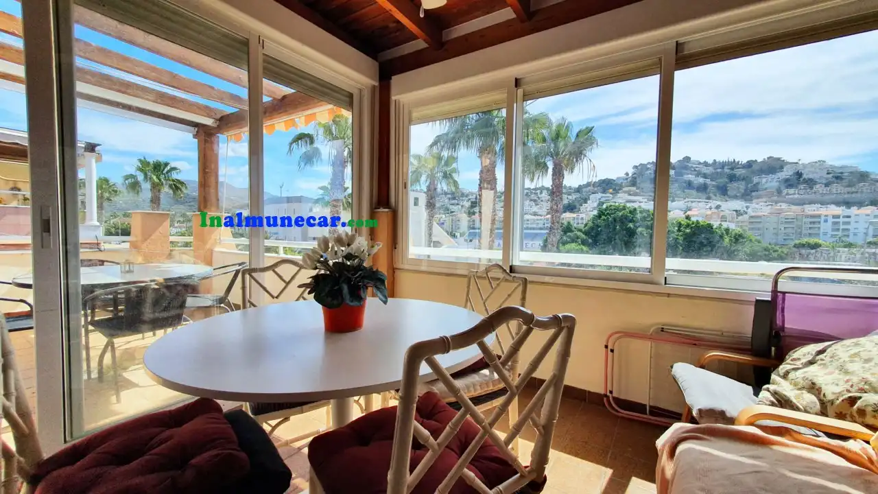Außenansicht von Dachboden zum Verkauf in Almuñécar mit Terrasse und Möbliert