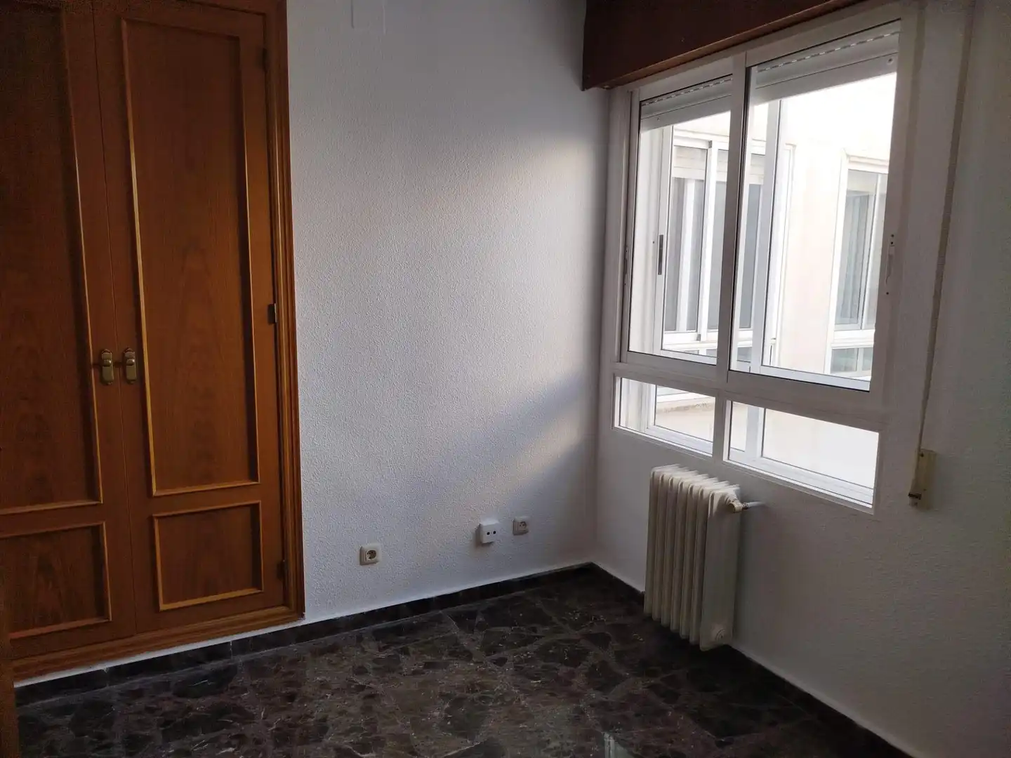 Habitación de Piso en venta en Albacete con Calefacción, Trastero y Balcón