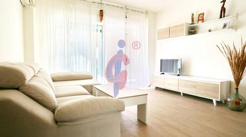 Foto 4 de Apartament en venda a Calle General Prim, 16, Guardamar Playa, Alicante