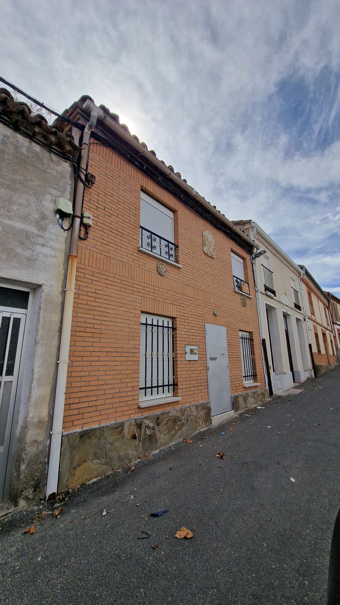 Exterior view of House or chalet for sale in Alaraz  with Terrace and Storage room