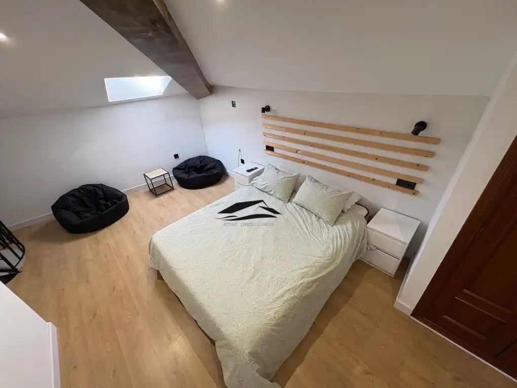 Bedroom of Duplexes for rent in Salamanca  with Air Conditioner, Heating and Furnished
