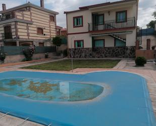 Swimming pool of House or chalet for sale in Casarrubios del Monte  with Heating, Private garden and Terrace
