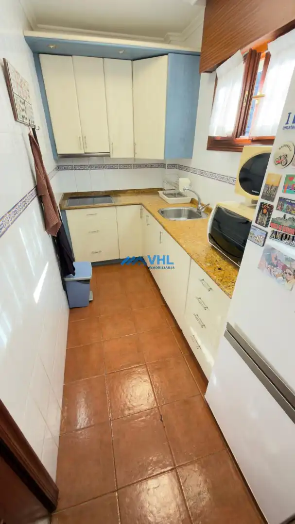 Villa mit Garten zum Verkauf in Barrio Llantada, imagen 4