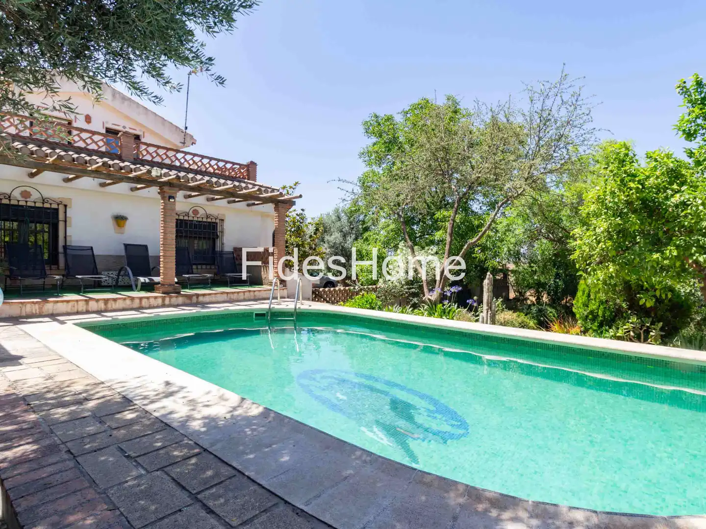Vista exterior de Casa o chalet en venta en Nigüelas con Jardín privado, Piscina y Amueblado