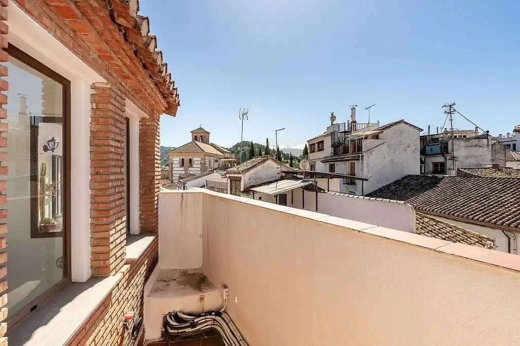 Exterior view of Office for sale in Granada