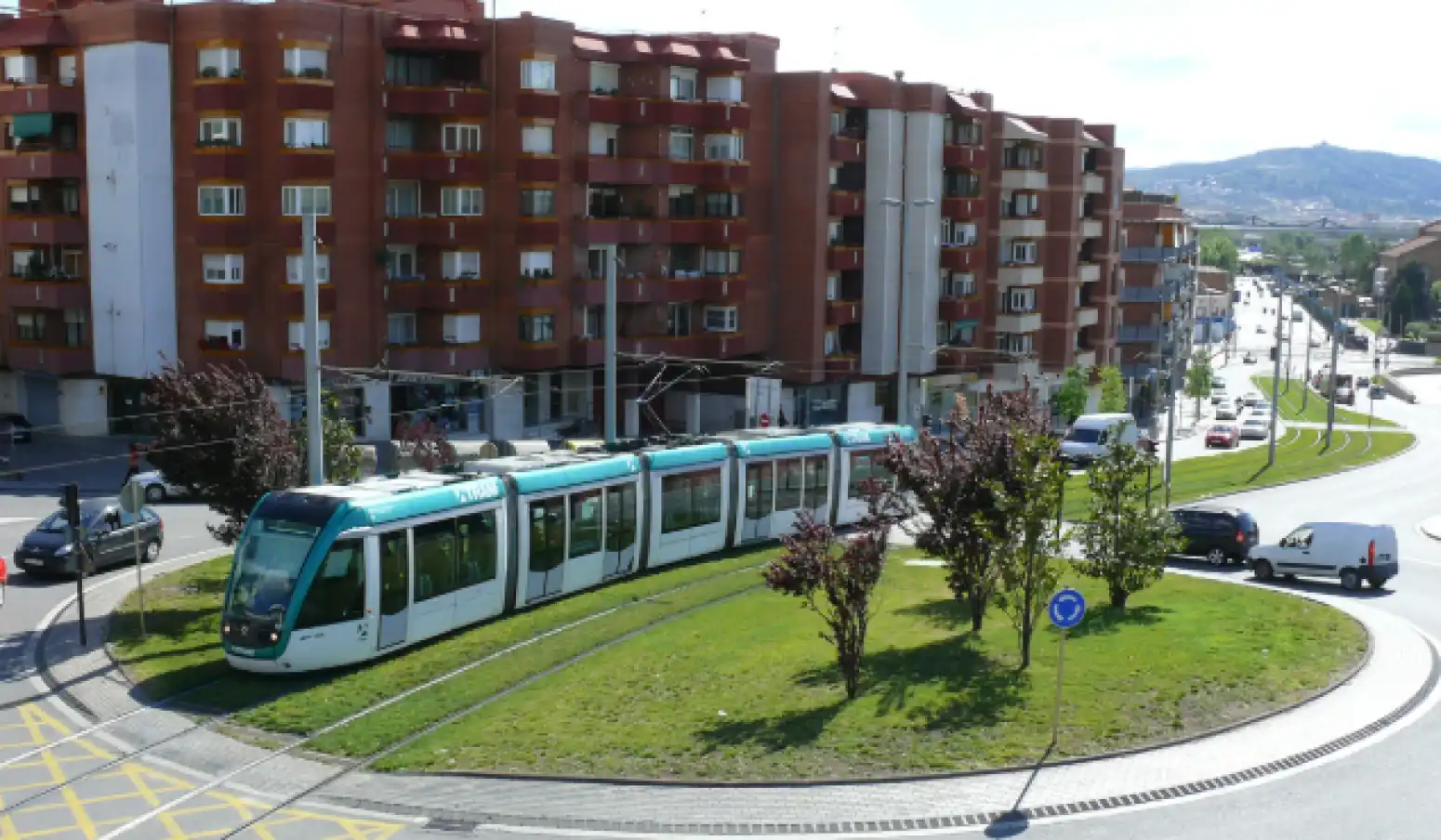 Flat with terrace for sale in Cornellà de Llobregat - Calle MOSSEN JOAQUIM PALET, imagen 4