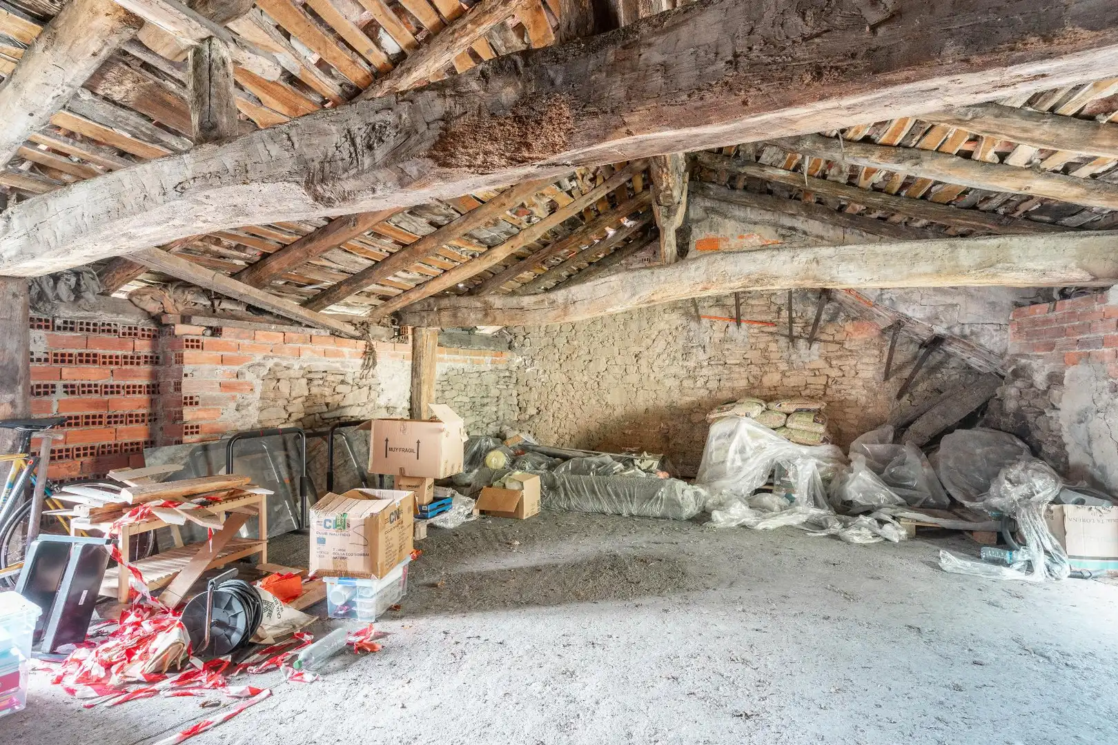 Garaje en venta en Aller