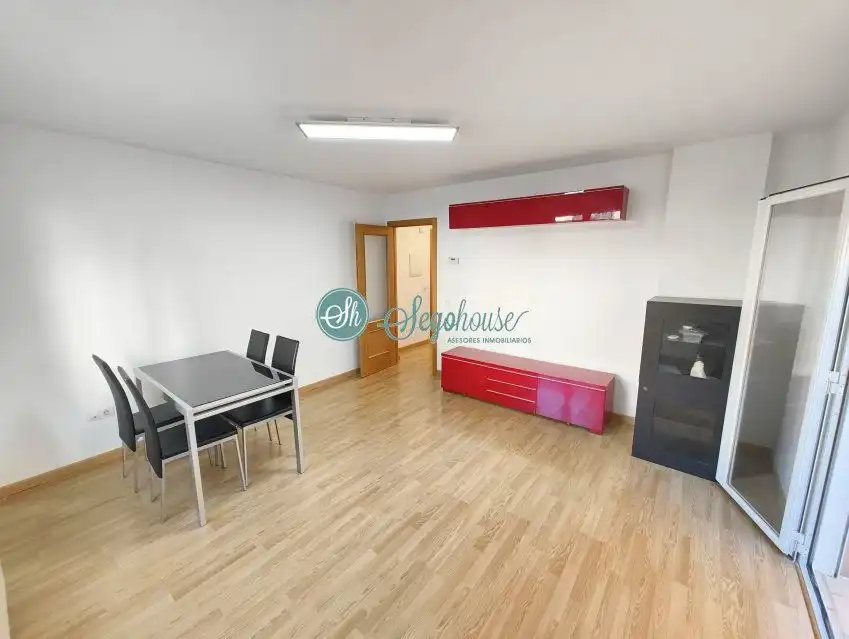 Piso en venta en Bernuy de Porreros con Calefacción, Terraza y Trastero